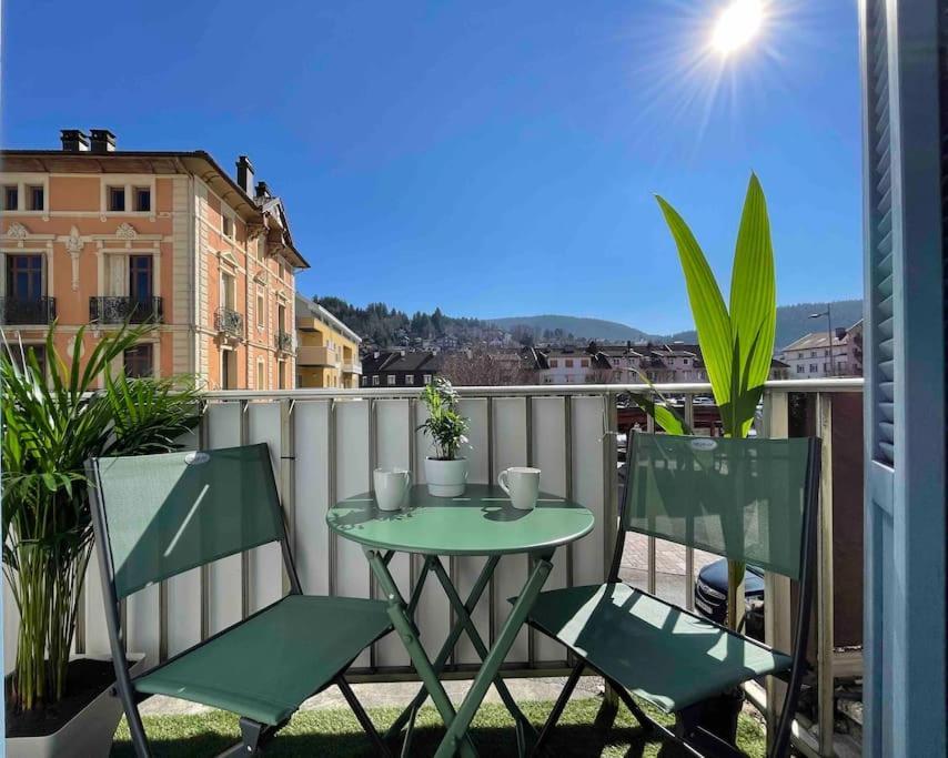 Grand Studio Confortable Situe En Centre Ville Gérardmer Exterior foto